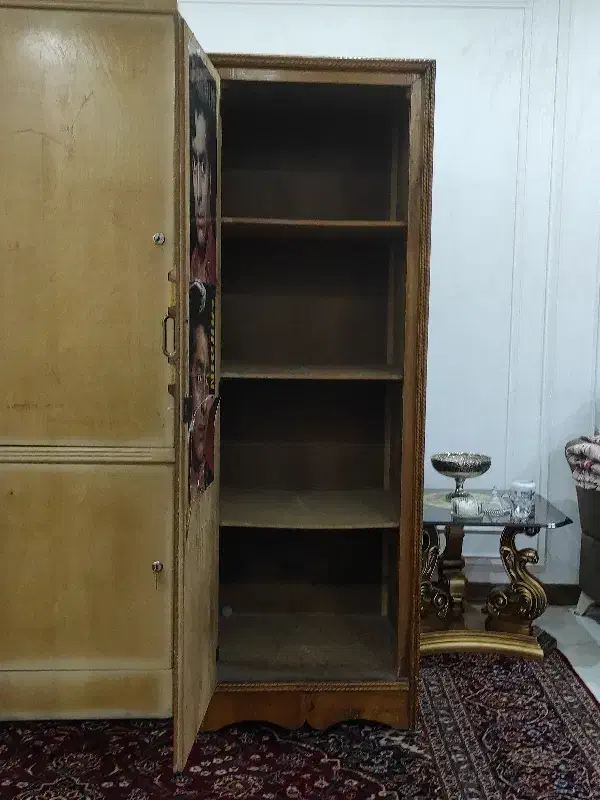 کمد دیواری بسیار مرتب و تمیز|جاکفشی، کمد، دراور|تهران, امام زاده عبدالله|دیوار