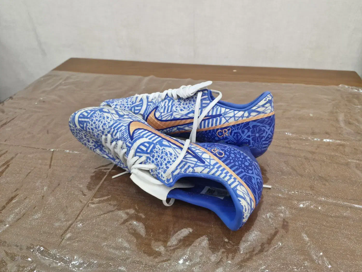 استوک Mercurial سایز 42-43|تجهیزات ورزشی|تهران, شهرک پاسداران|دیوار