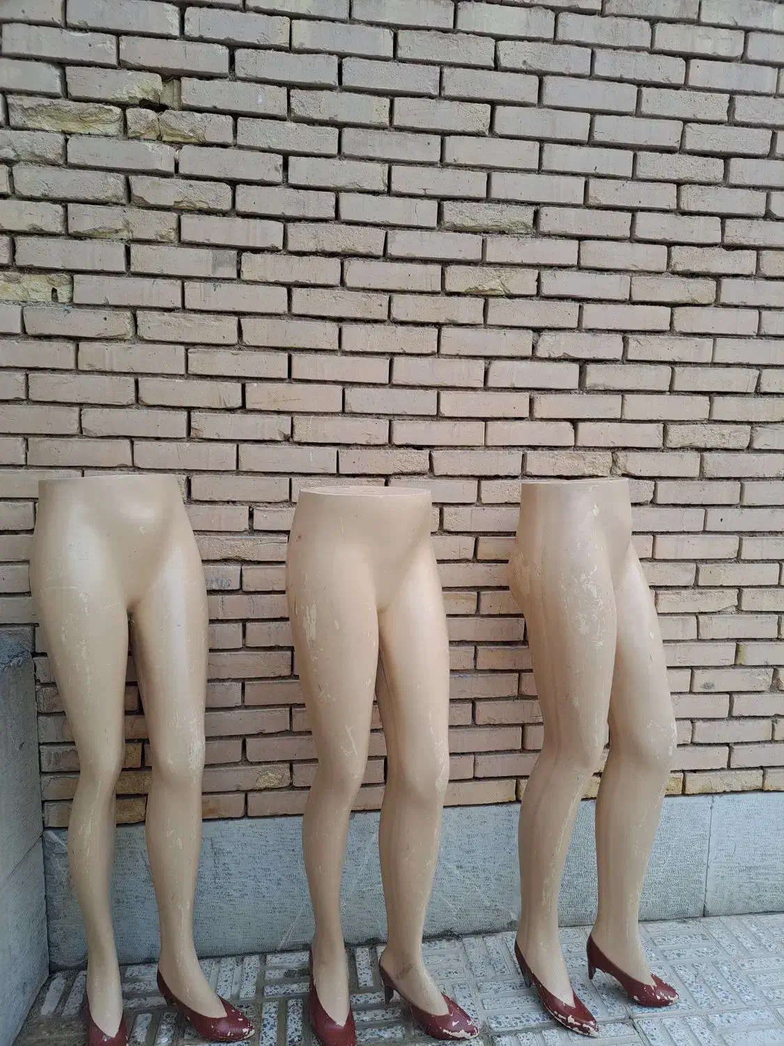 مانکن و رگال  دیواری|فروشگاه و مغازه|نجف‌آباد, امیرآباد|دیوار