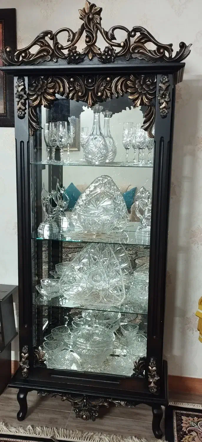 میز تلویزیون ، آینه و شمعدان،ویترین|بوفه، ویترین، کنسول|ایوانکی, |دیوار