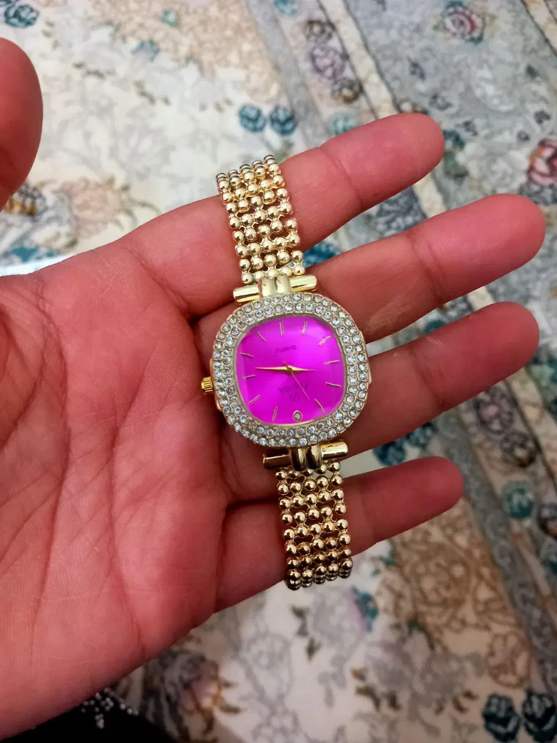 ساعت فول نگین و نیم ست پروانه|ساعت|نسیمشهر, |دیوار