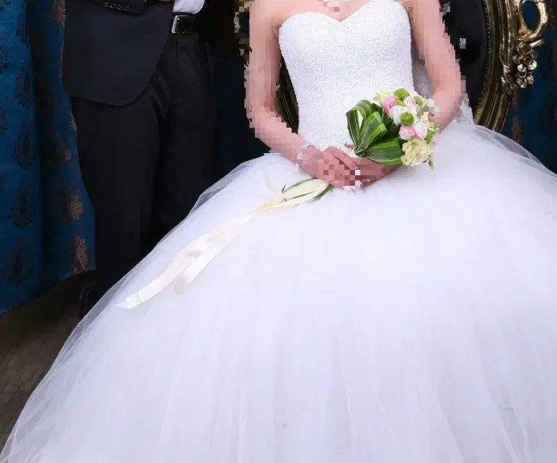 لباس عروس|لباس|اصفهان, گلزار|دیوار