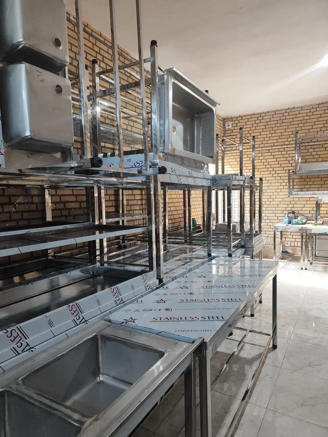 دستگاه جوجه گردان کمرون/فر ساندویچی diinمیزکارgqu|کافی‌شاپ و رستوران|کرمان, |دیوار