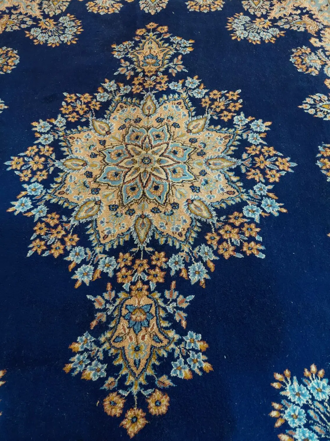 ۱۲ کف ساده|فرش|کرمان, |دیوار