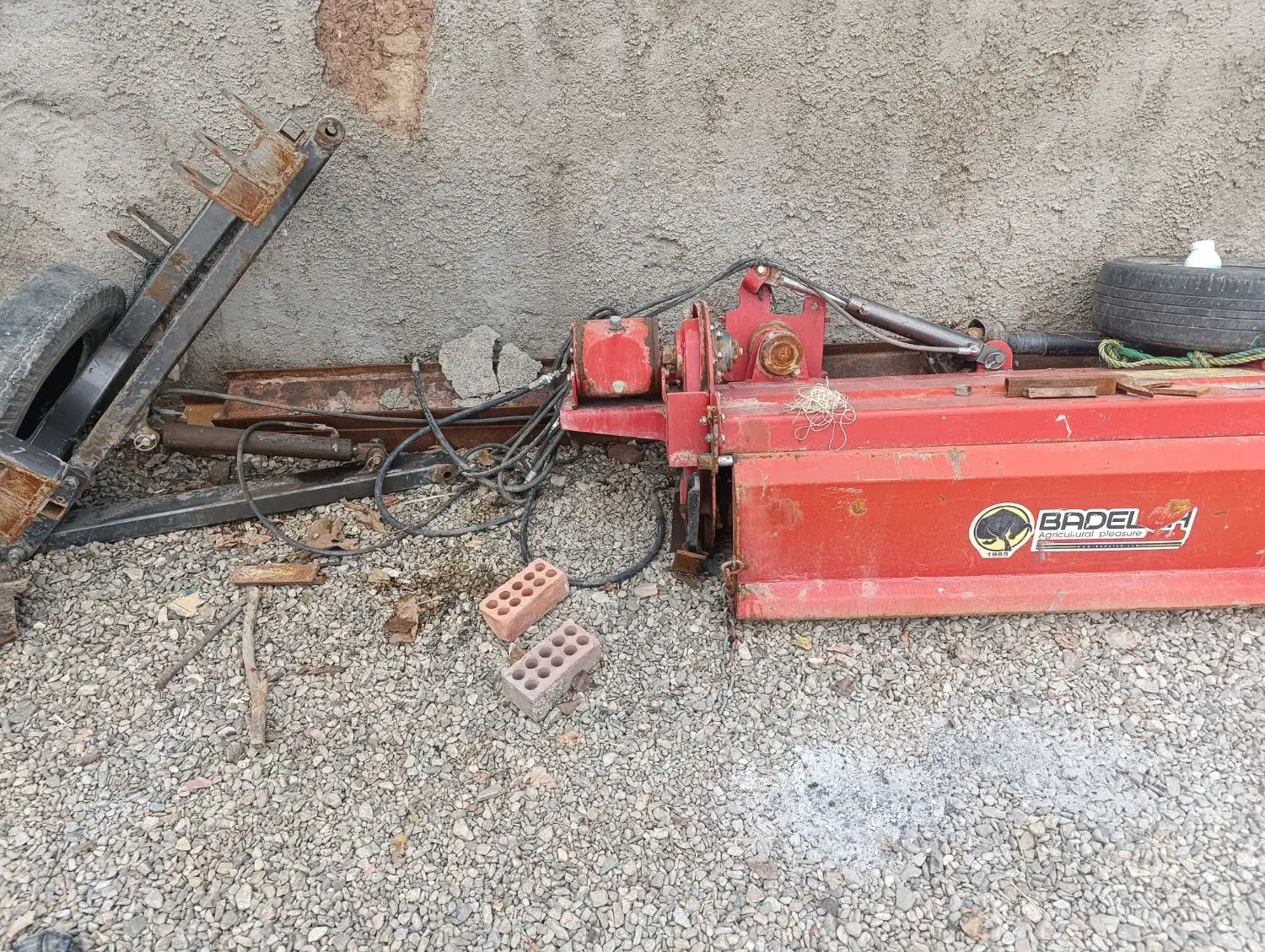 تیلر|ماشین‌آلات صنعتی|زرند, |دیوار