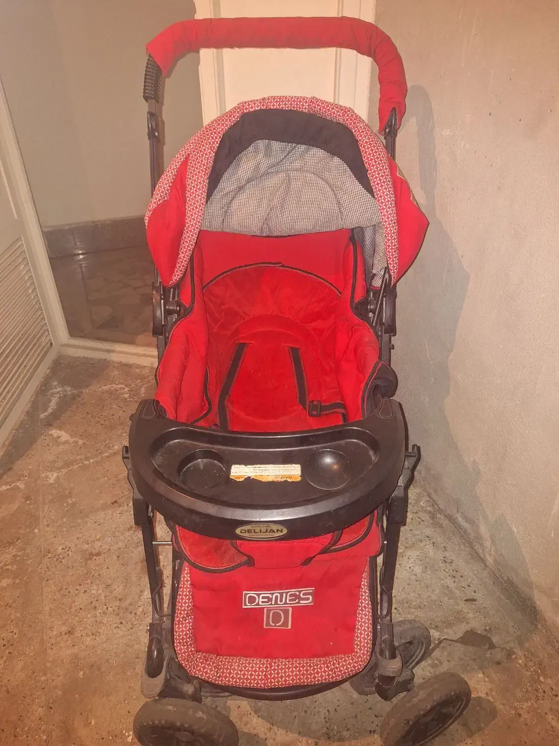 کالاسکه تمیز و خوب|کالسکه و لوازم جانبی|تهران, جماران (نیاوران)|دیوار