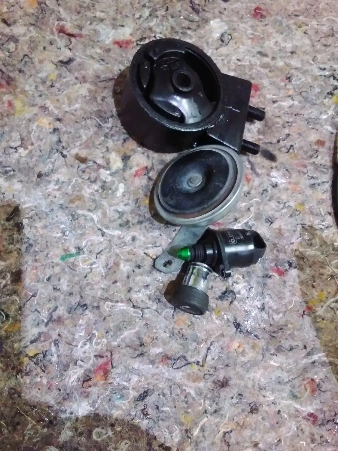 بوق. فندک. استپر. دسته موتور ویک عدد مغزی سوییج|قطعات یدکی و لوازم جانبی|قدس, شهرقدس|دیوار