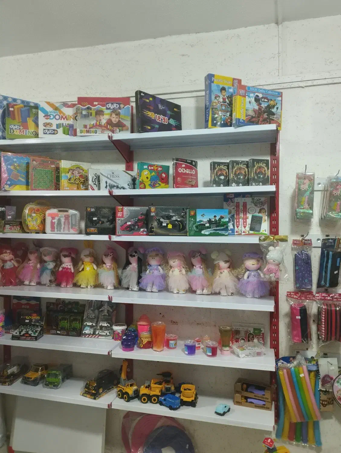 لوازم التحریر به صورت یکجا واگذار می‌شود|فروشگاه و مغازه|اصفهان, فرودگاه شهید بهشتی|دیوار