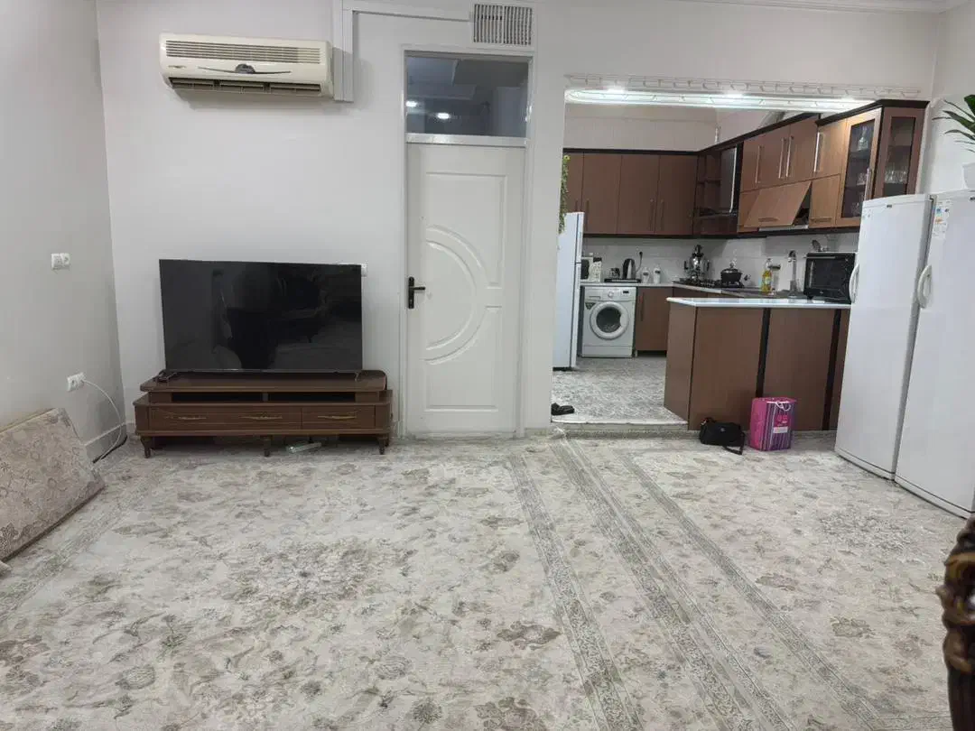 اجاره همکف تمیز.|اجارهٔ خانه و ویلا|قم, زنبیل آباد|دیوار