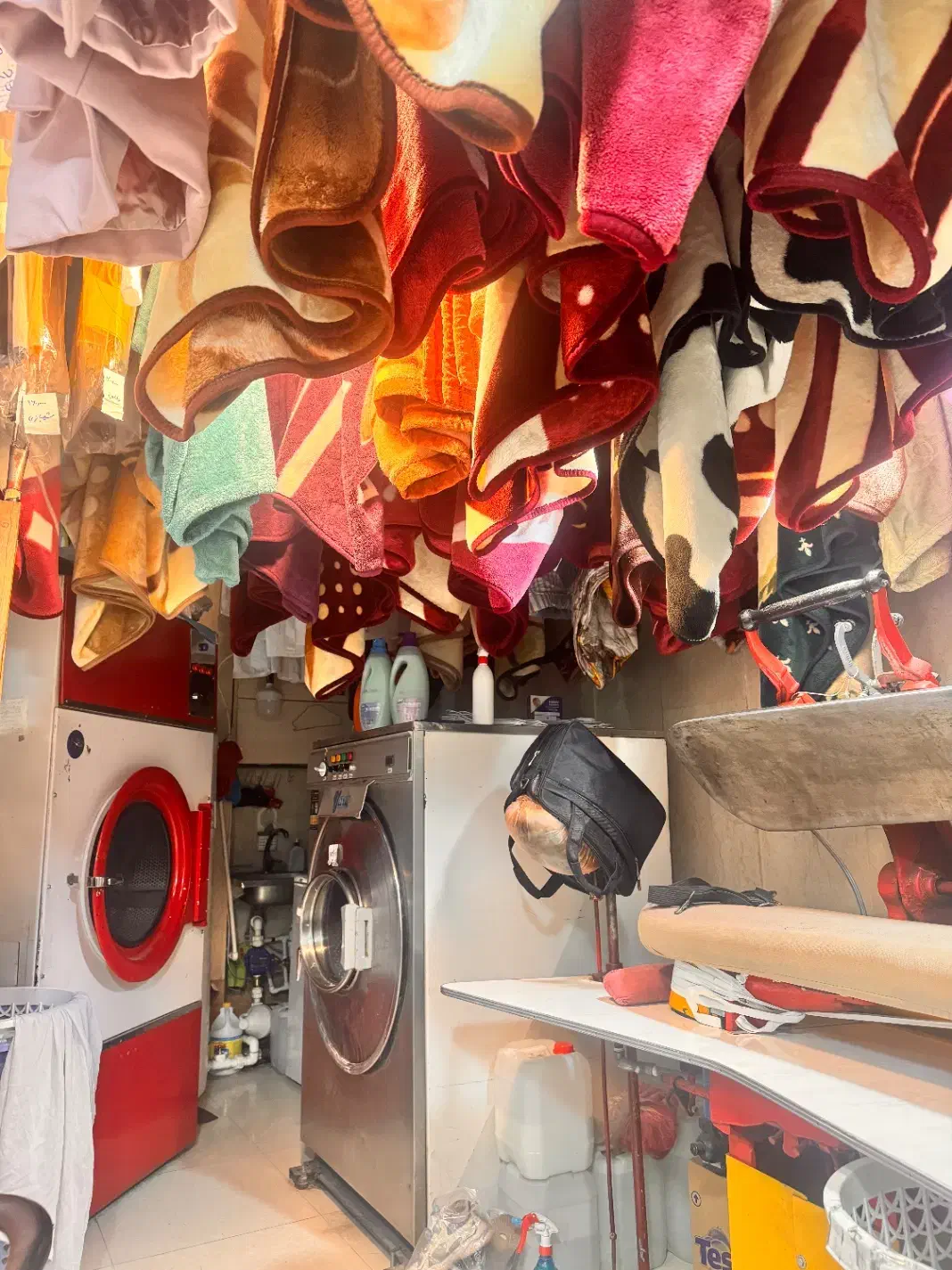 خشک شویی و سفید شویی گلارین|خدمات نظافت|تهران, هفت حوض|دیوار