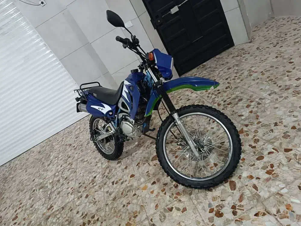 موتورتریل ۲۰۰با سندومدارک کامل|موتورسیکلت|ساری, |دیوار