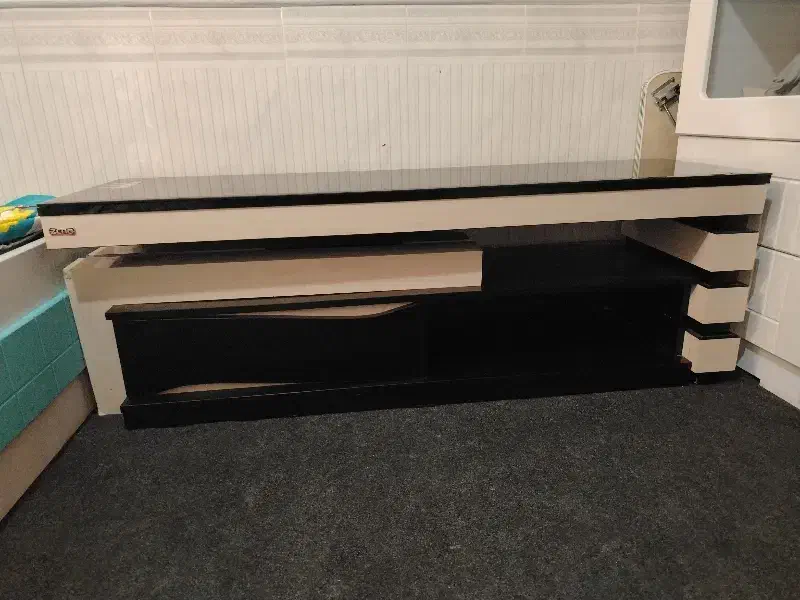 میز تلویزیون|میز تلویزیون|شیراز, شهدای شهرک سعدی|دیوار