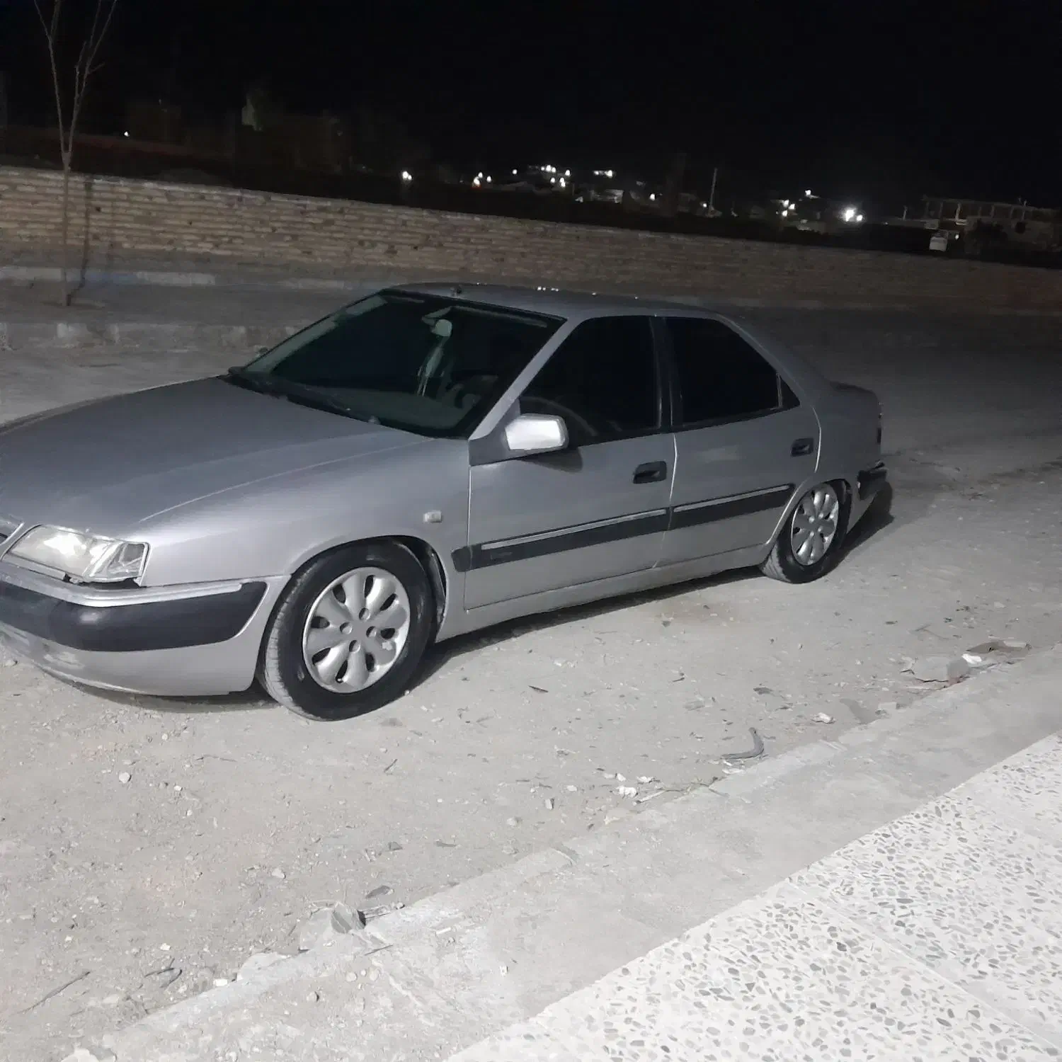 زانتیا دوهزار|خودرو سواری و وانت|سراوان, |دیوار