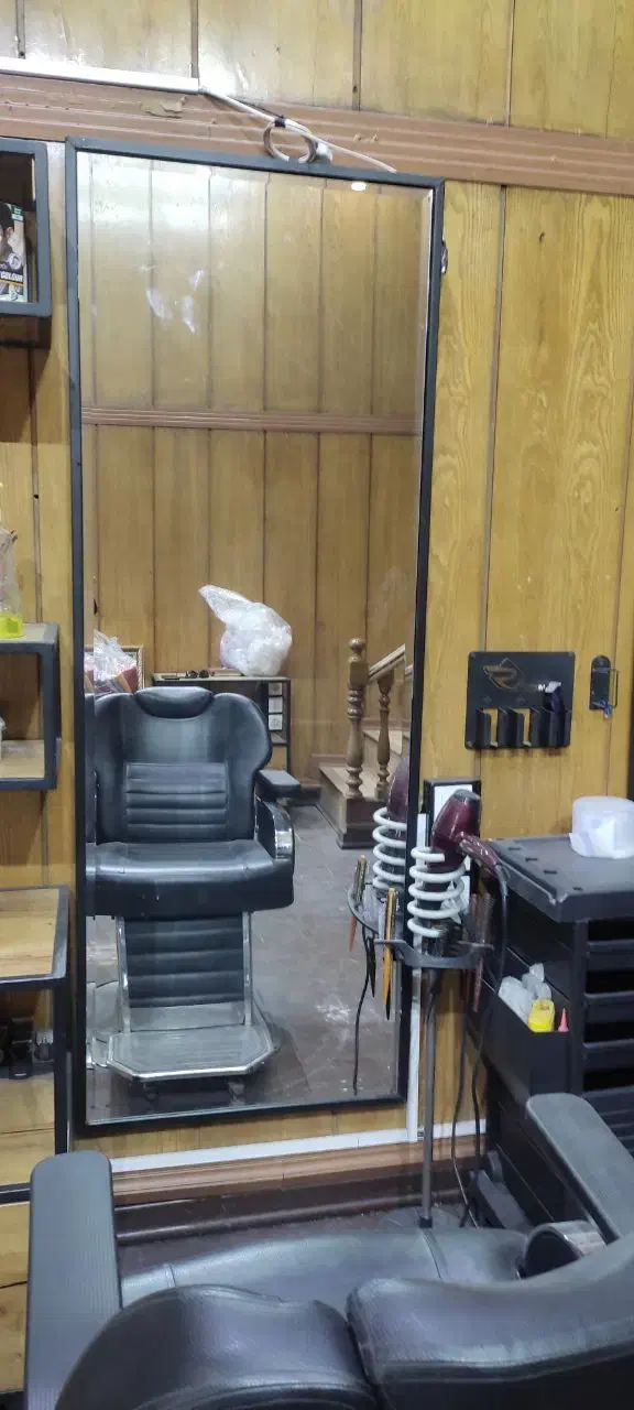 صندلی آرایشگاه مردانه|آرایشگاه و سالنهای زیبایی|طرقبه, |دیوار