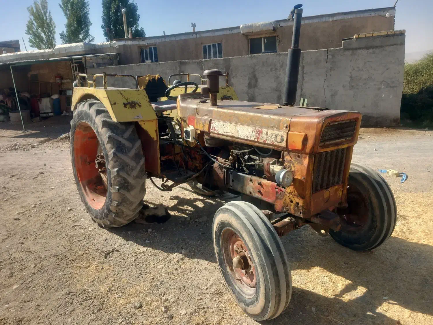 تراکتور بی ام ولوو با ادوات|ماشین‌آلات صنعتی|پاسارگاد, |دیوار