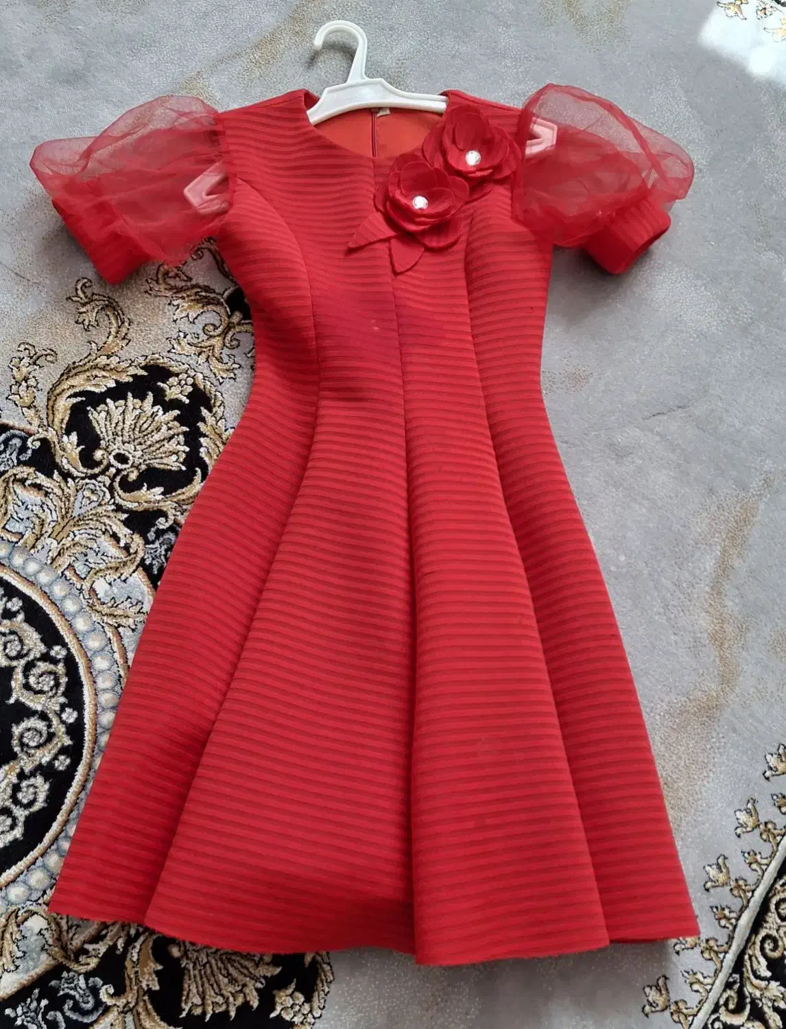 لباس قرمز عروسکی مناسب سن ۸ سال نا ۱۰ یال|لباس|کرج, برغان|دیوار