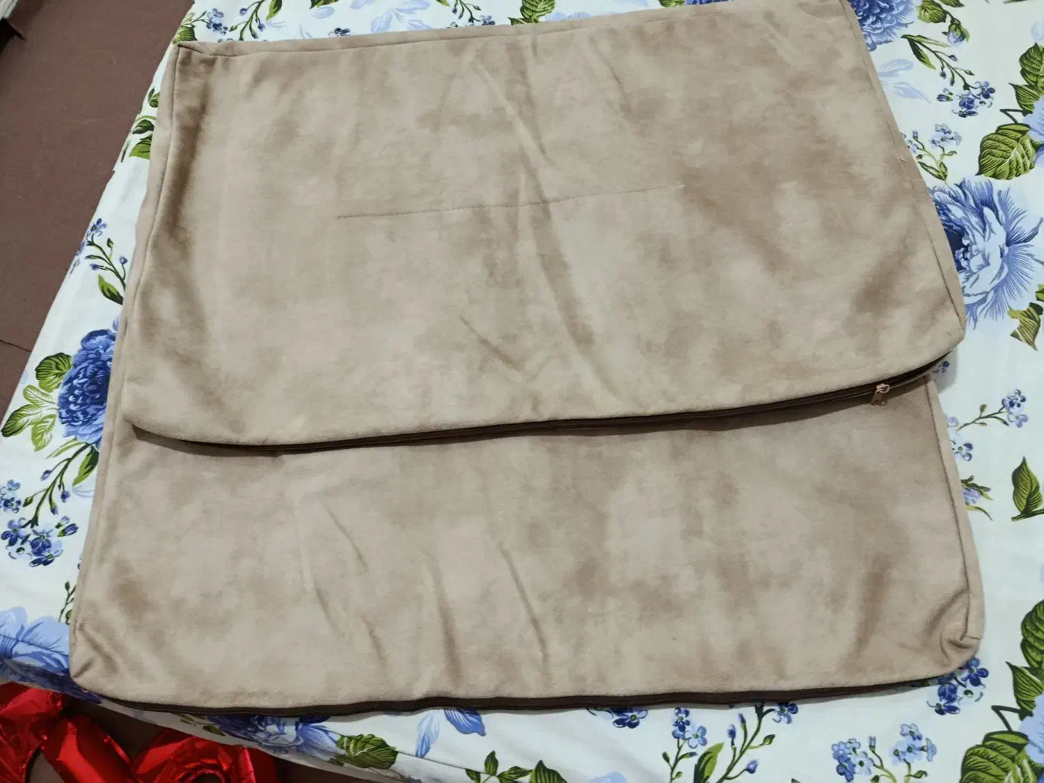 روپشتی|پشتی|اقبالیه, |دیوار