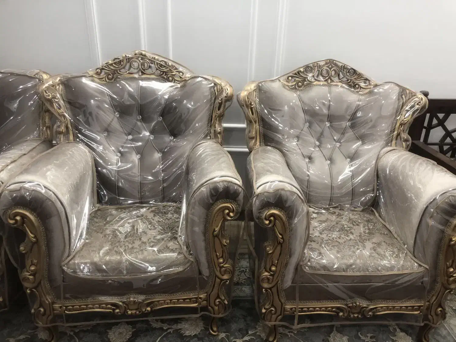 مبل سلطنتی راحتی|مبلمان خانگی و میز عسلی|کاشان, شهرک انقلاب|دیوار