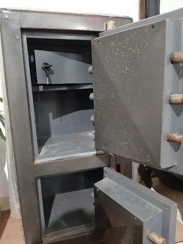 گاوصندوق ایرانکاوه|فروشگاه و مغازه|تاکستان, |دیوار