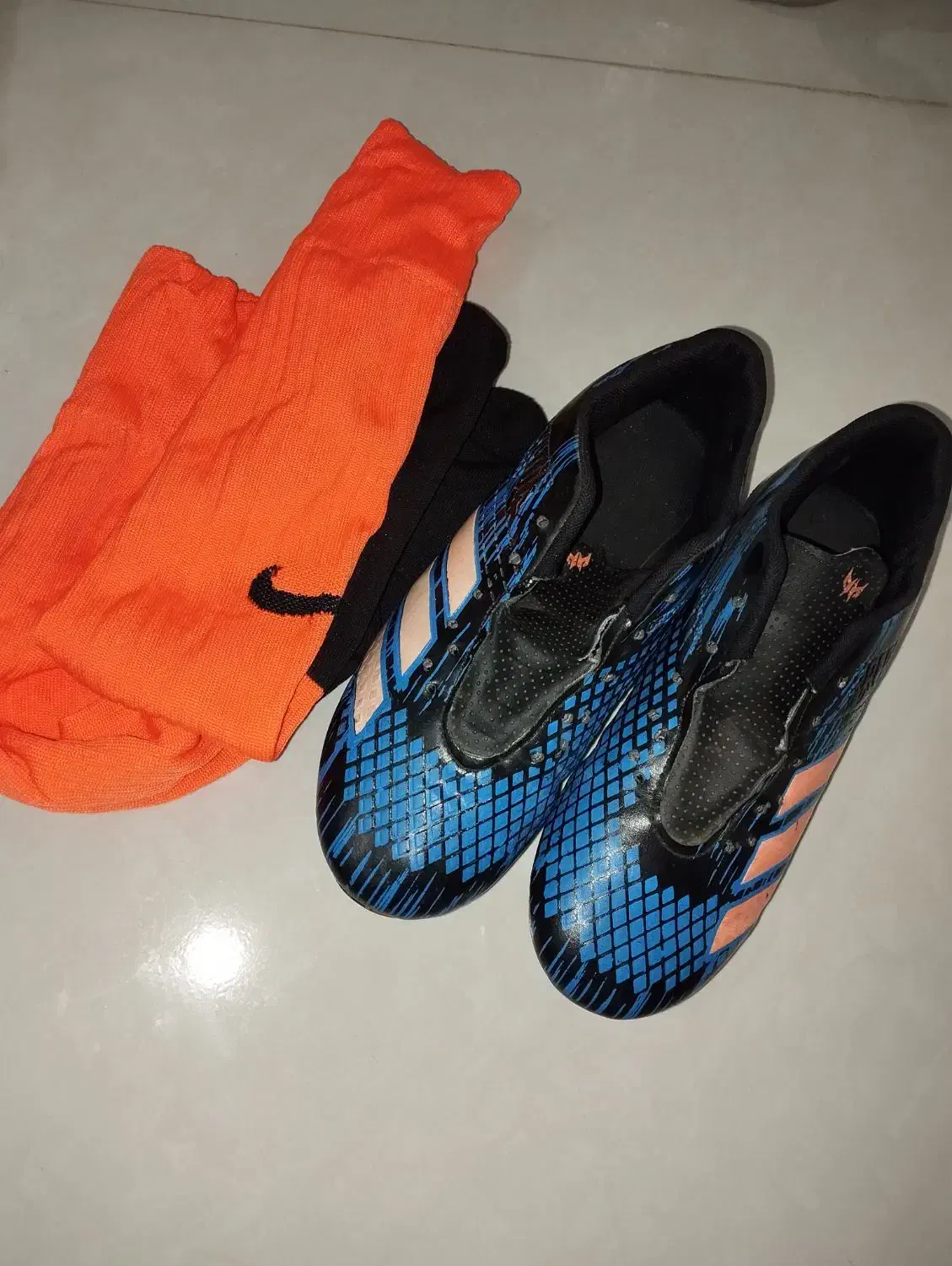 کفش و جوراب فوتبال بچگانه|کیف، کفش، کمربند|خرم‌آباد, |دیوار