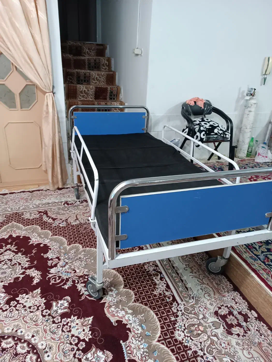 تخت بیمارستان سالم|پزشکی|تربتحیدریه, تپه ننه حجی|دیوار