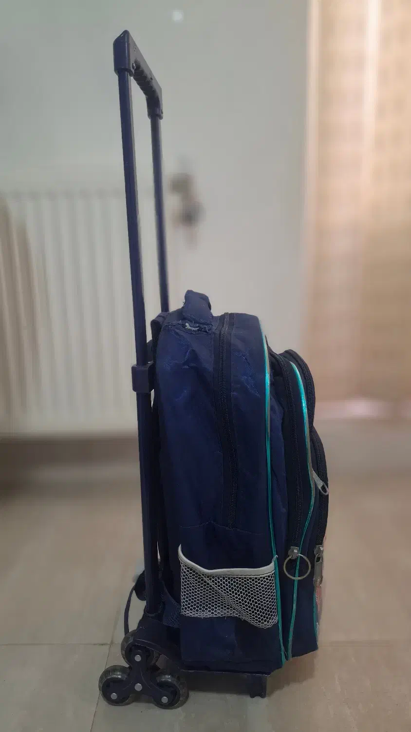 کیف چرخ دار مدرسه|کیف، کفش، کمربند|شیراز, دشت چنار|دیوار