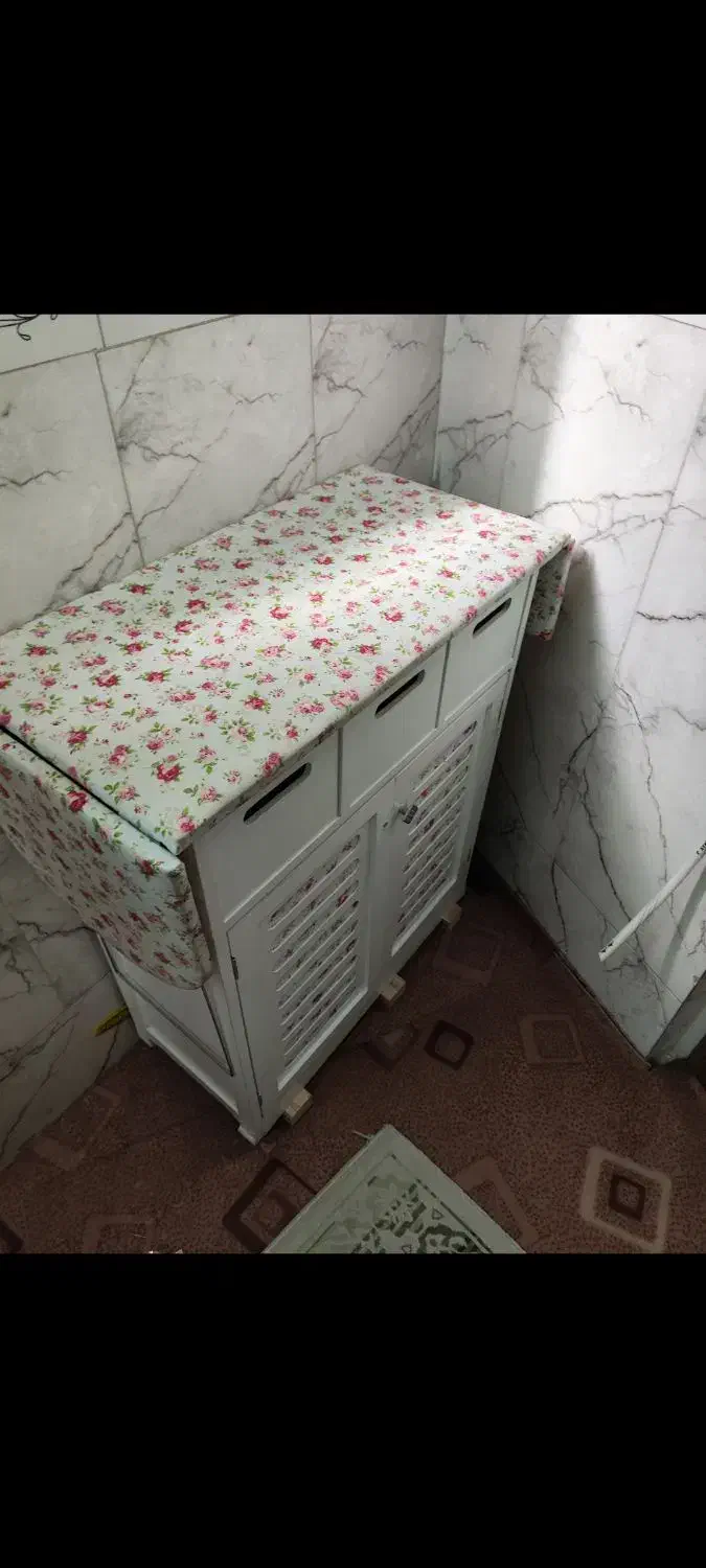 میز اتو یا میزچرخ خیاطی|اتو و لوازم اتو|اسلامشهر, مطهری|دیوار