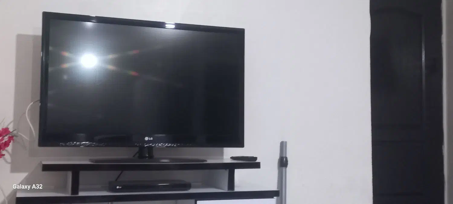 تلویزیون ۴۲ اینچ اصل کره الجی|تلویزیون و پروژکتور|کرج, حصارک پایین|دیوار