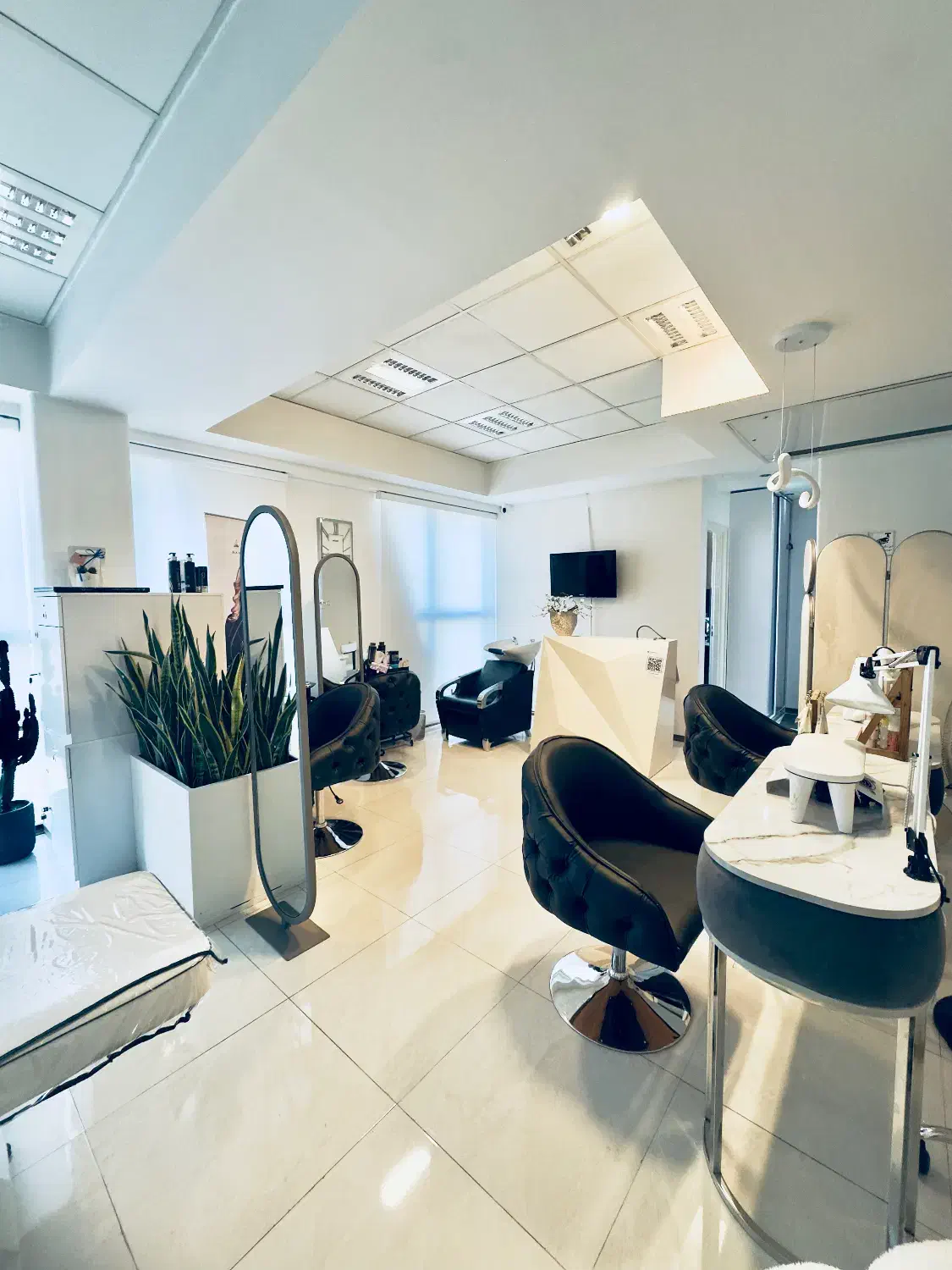 اجاره لاین ناخن|استخدام درمانی، زیبایی، بهداشتی|تهران, اختیاریه|دیوار