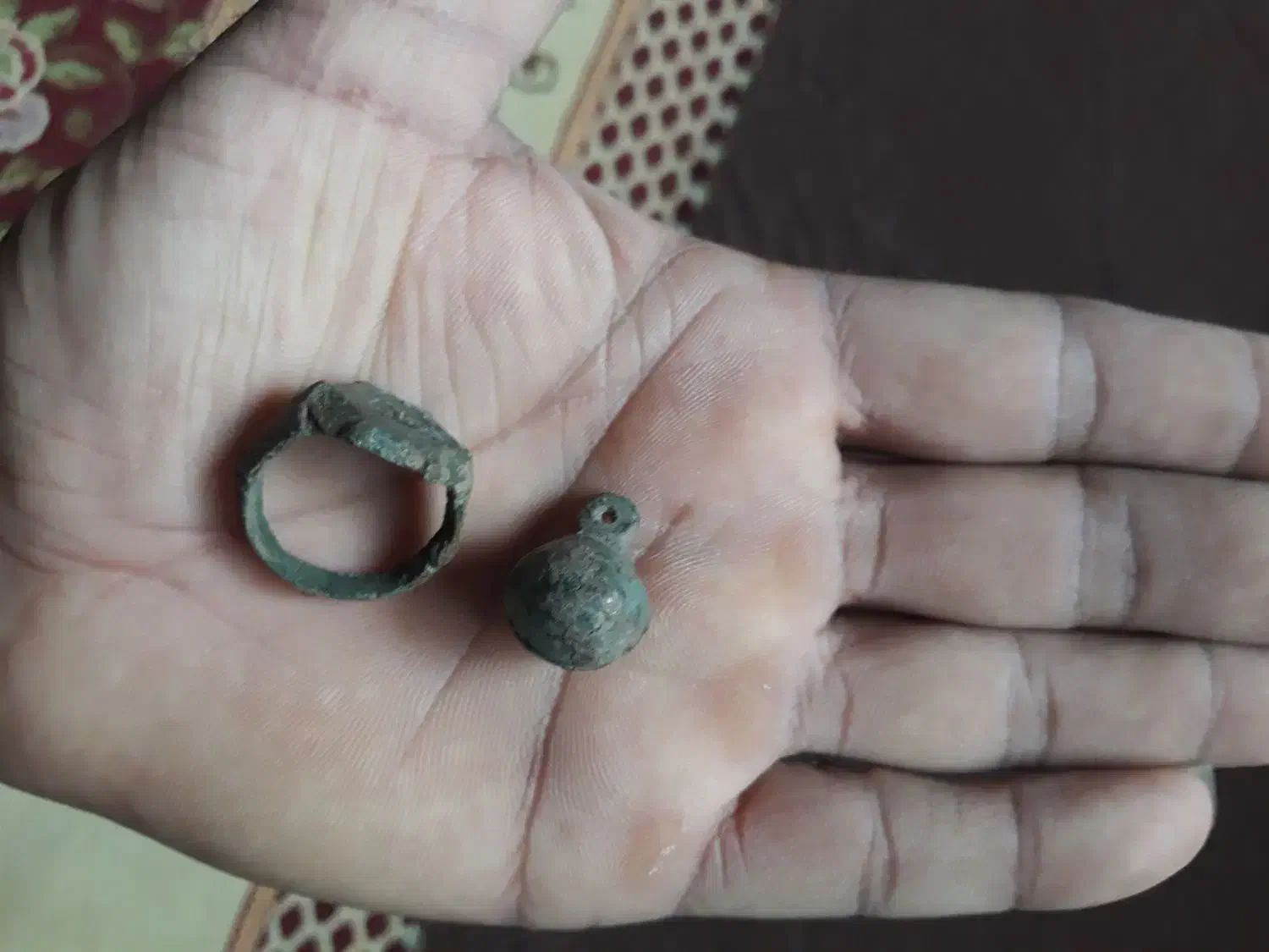 انگشترقدیمی سلجوقی بازنگوله سلجوقی|کلکسیون اشیاء عتیقه|گنبد کاووس, |دیوار