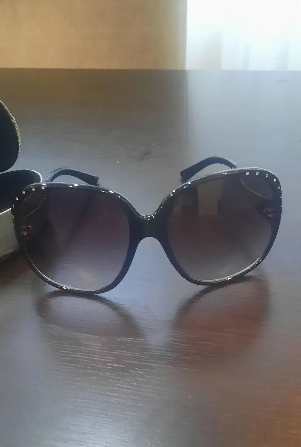 عینک آفتابی زنانه|زیورآلات و اکسسوری|تهران, سعادت‌آباد|دیوار