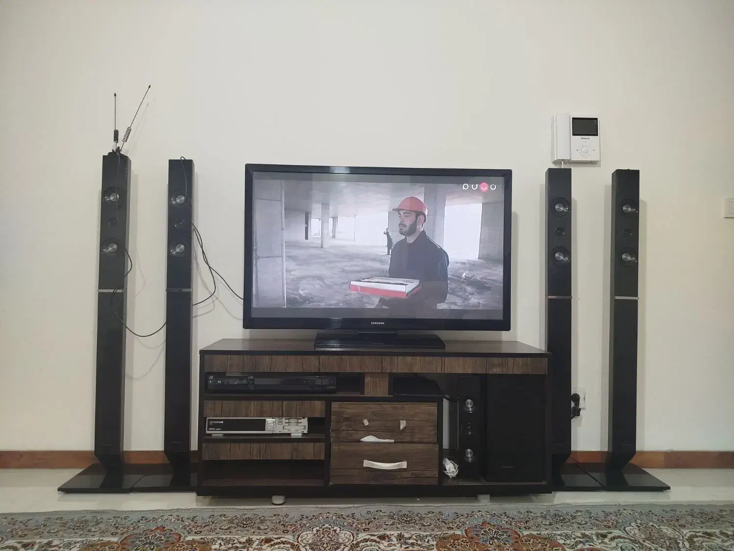 صوتی و تصویری|تلویزیون و پروژکتور|زاهدان, |دیوار