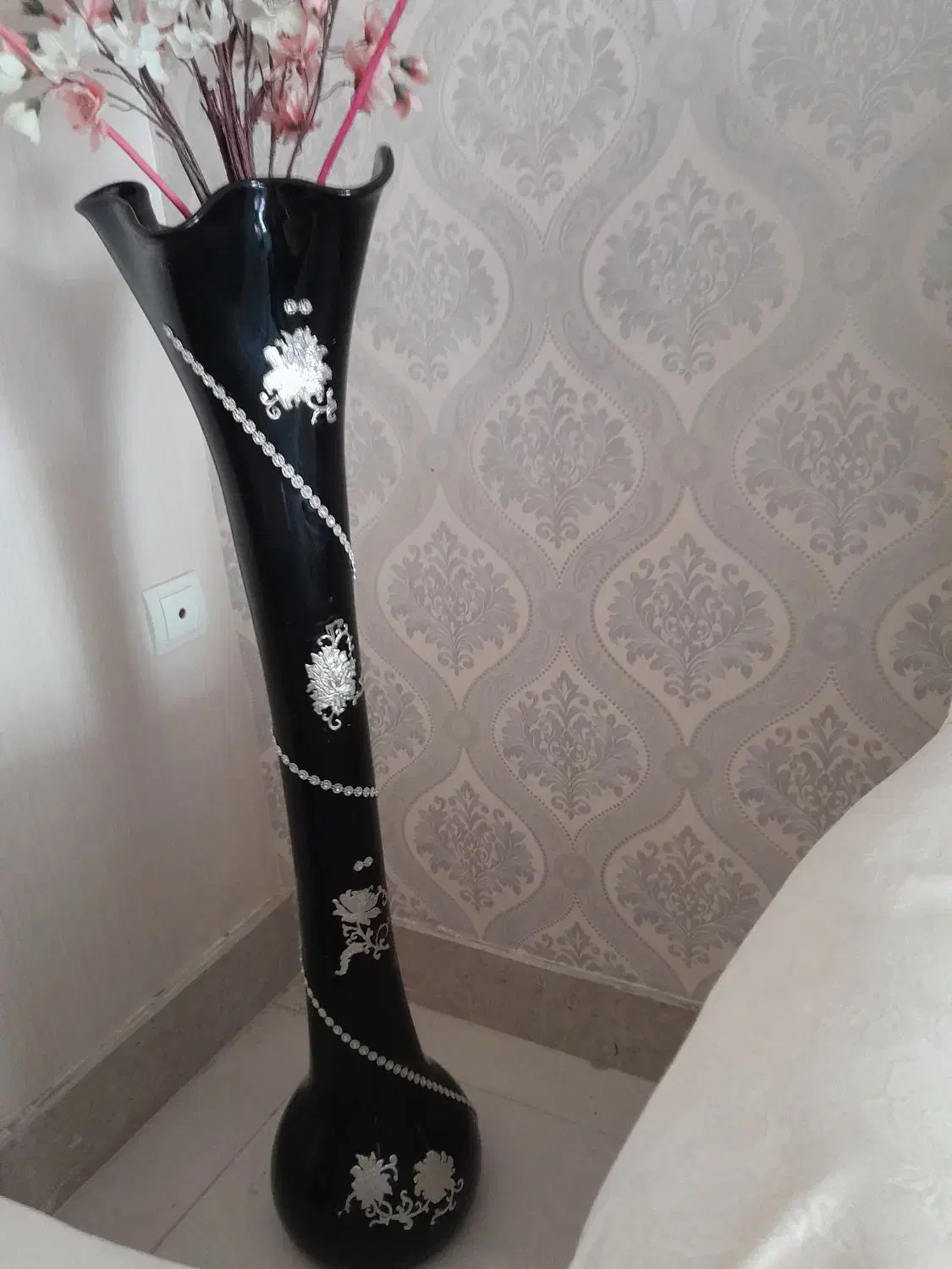 گلدان شیشه ای وگل شکوفه|گل مصنوعی|مشهد, دانشجو|دیوار