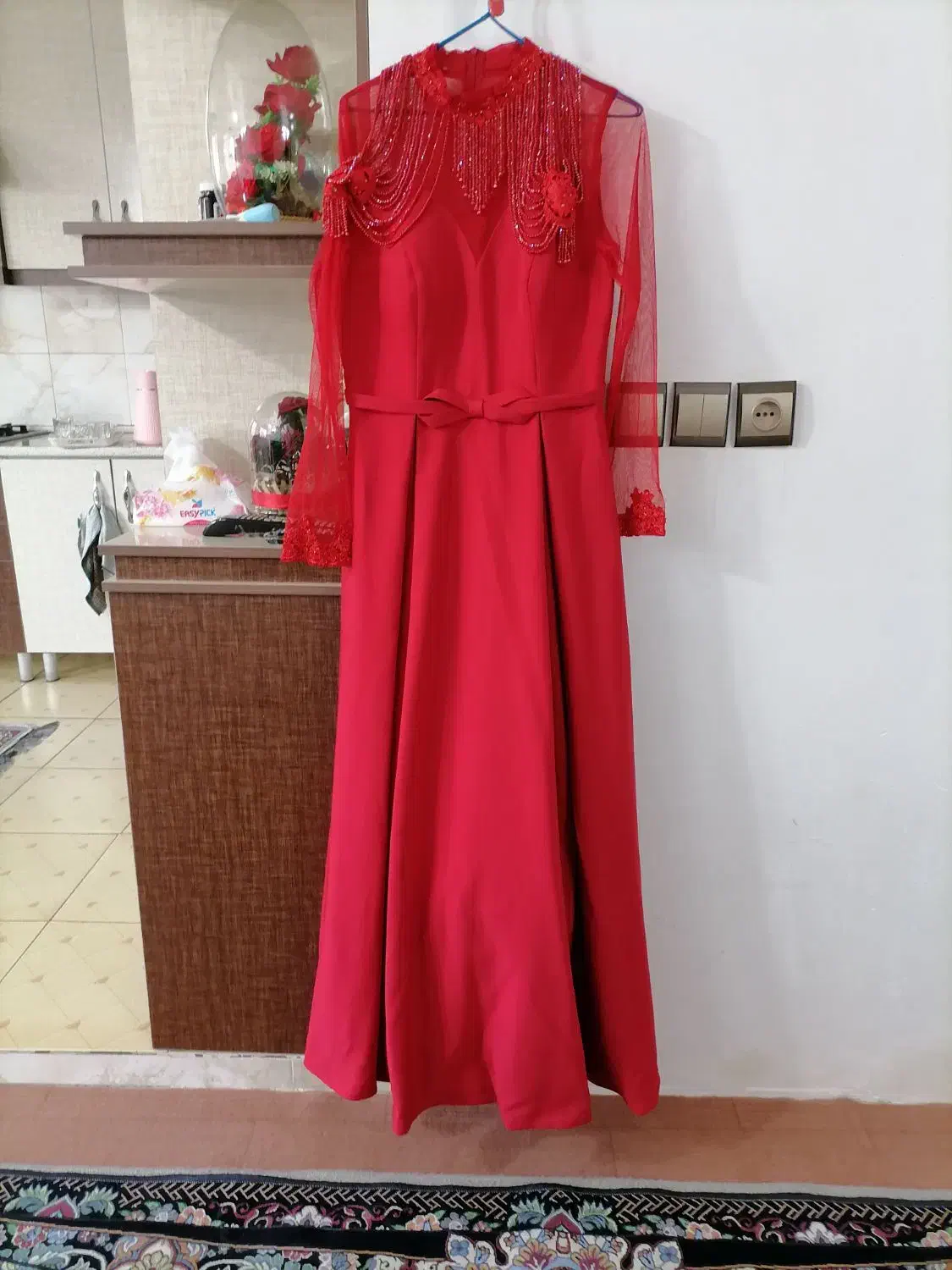 لباس مجلسی بلندباآستین طوری درحدنووسالم|لباس|فردوسیه, |دیوار