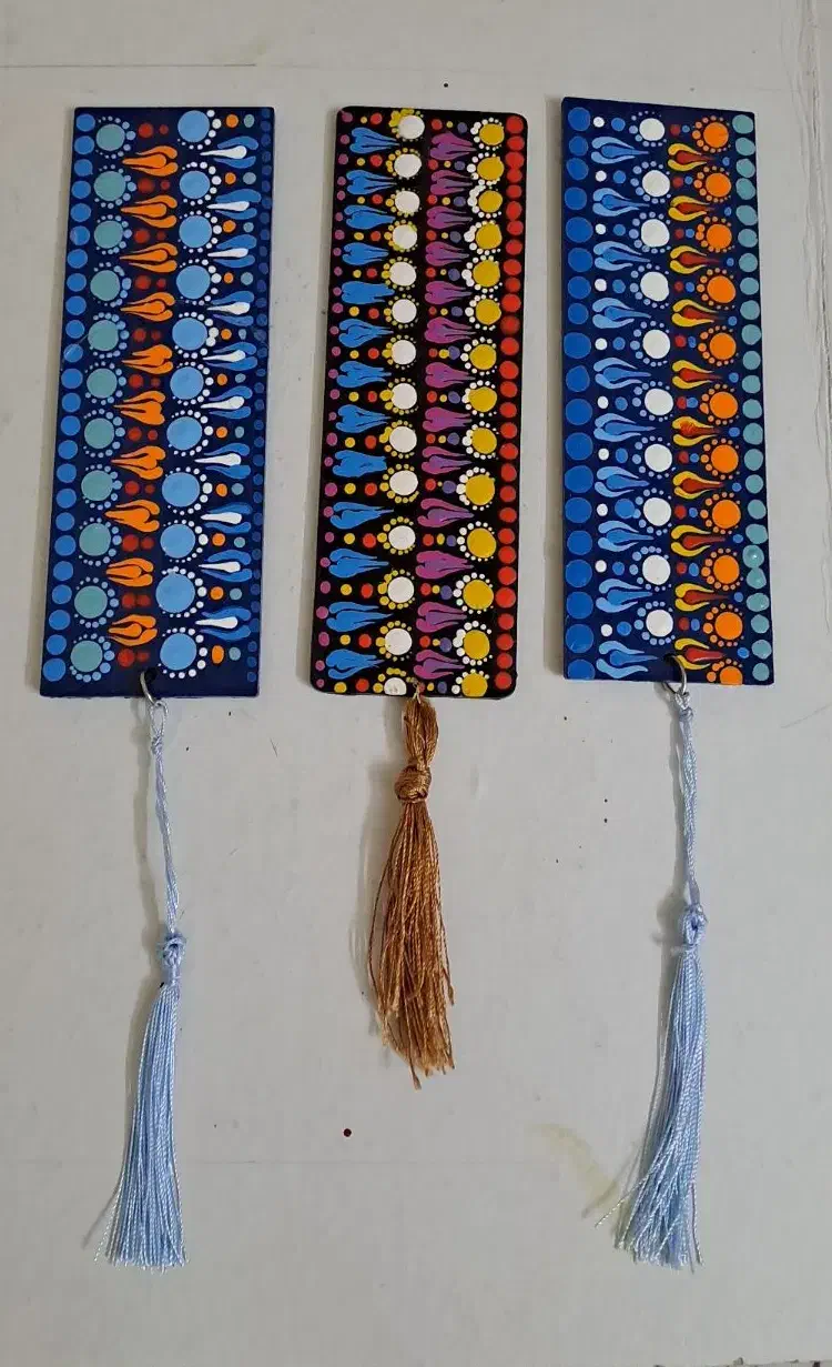 بوکمارک|لوازم التحریر|رودسر, |دیوار