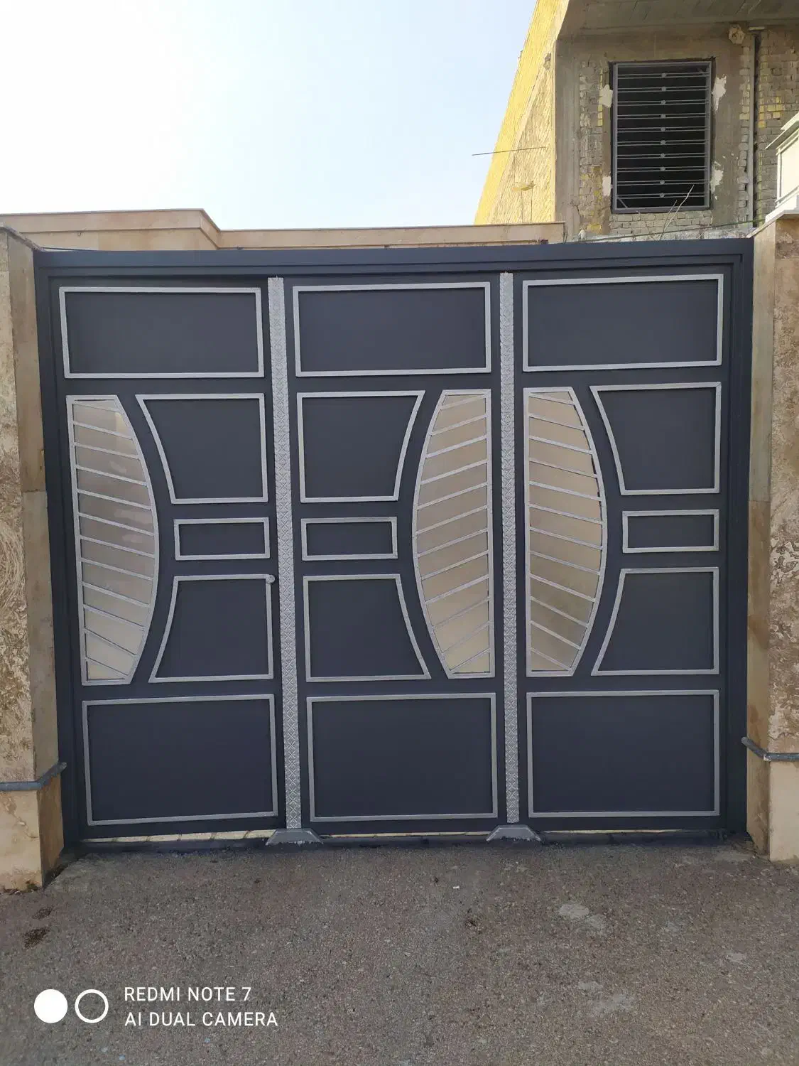 رنگ آمیزی و نقاشی ساختمان|خدمات پیشه و مهارت|شیراز, گویم|دیوار