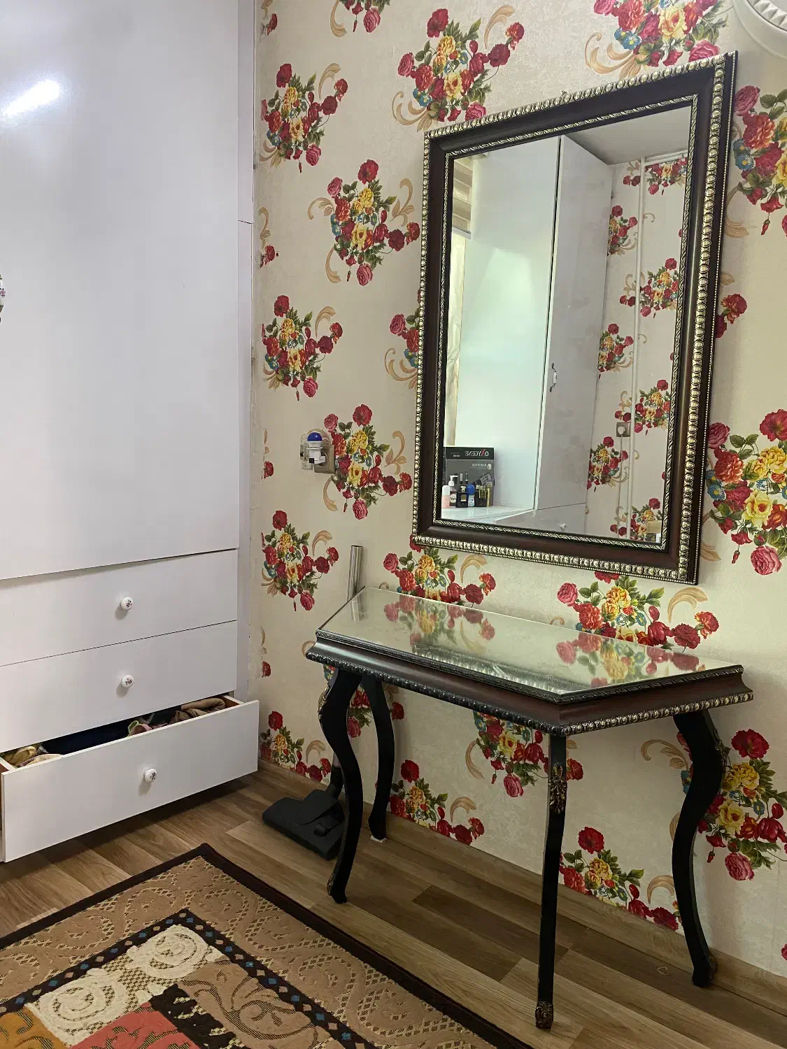 تابلو .آیینه دراور . میز تلویزیون|جاکفشی، کمد، دراور|مشهد, شهرک رازی (شهرک غرب)|دیوار