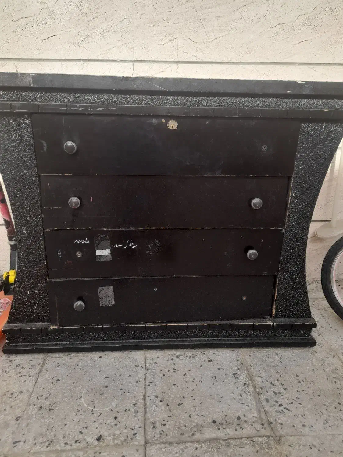 دراور|جاکفشی، کمد، دراور|بروجرد, |دیوار