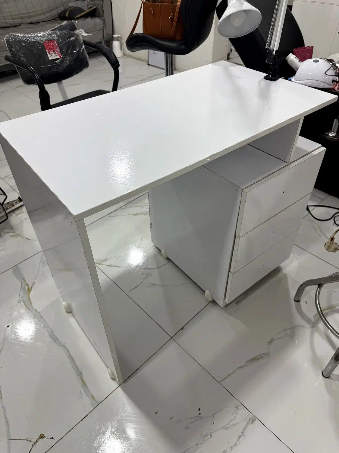 میزکامپیوتروناخن کاری|میز تحریر و کامپیوتر|شوشتر, |دیوار