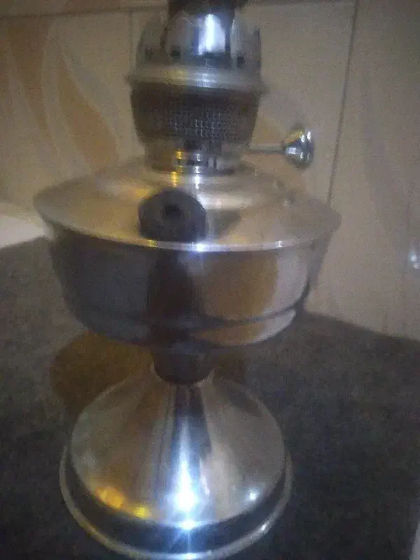 چراغ گرد سوز برنجی۹۰۰|کلکسیون اشیاء عتیقه|قزوین, |دیوار