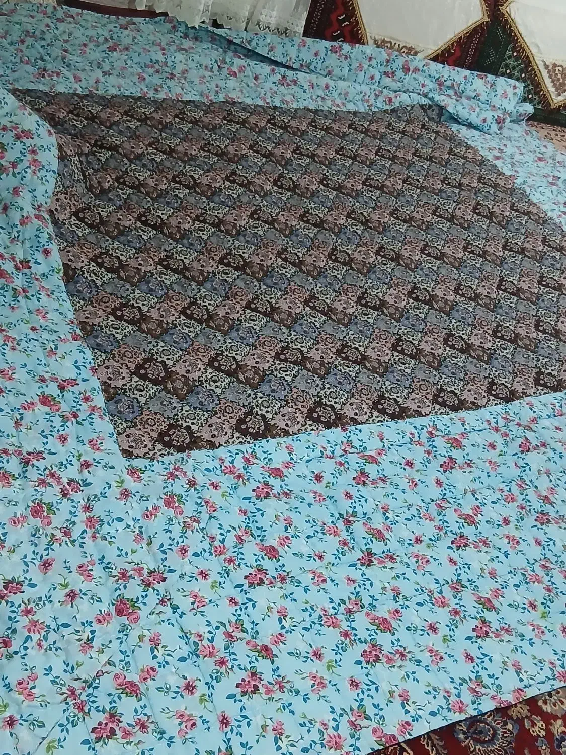 لحاف|رختخواب، بالش، پتو|محمدشهر, همایون ویلا|دیوار