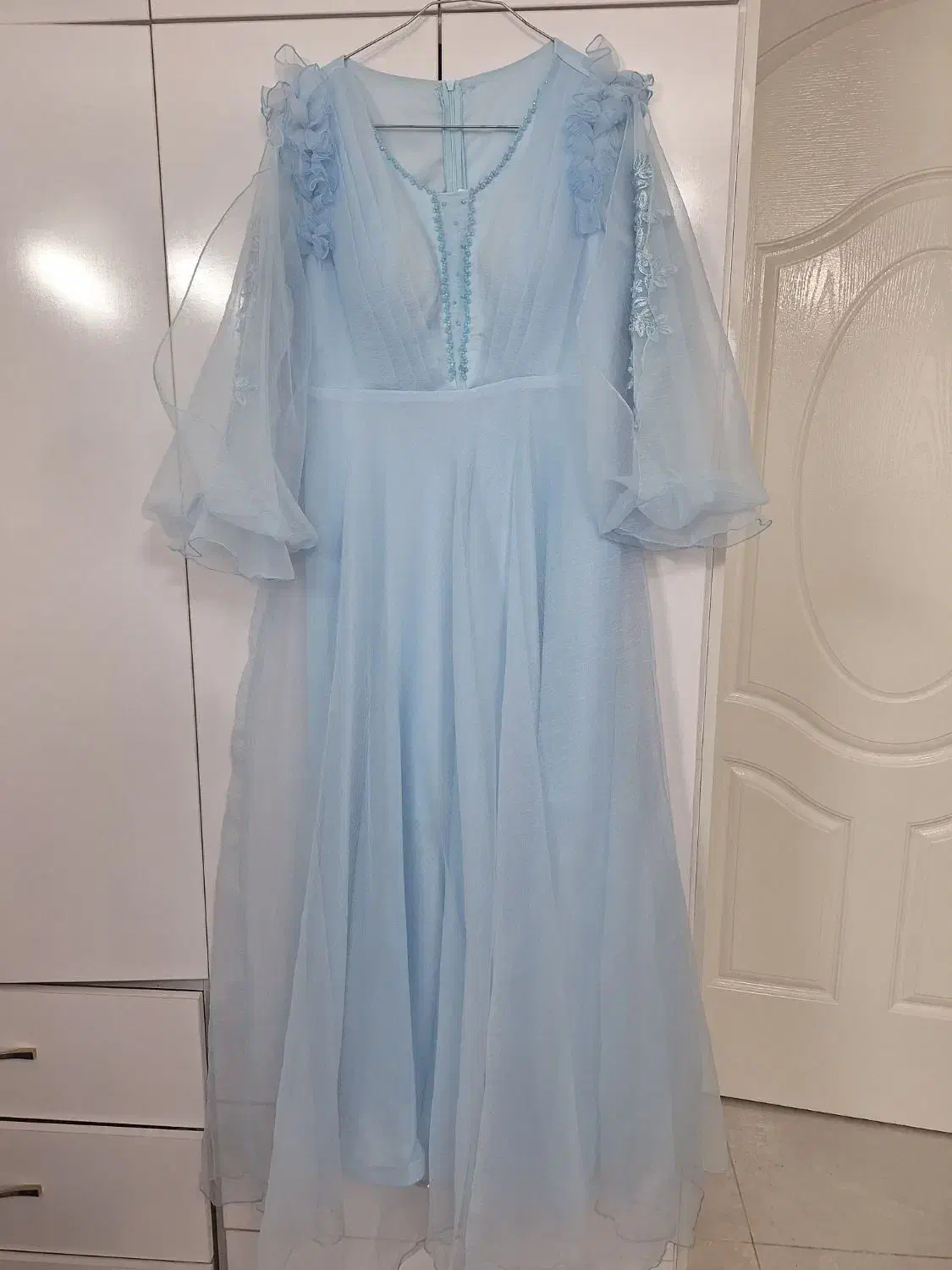 لباس مجلسی|لباس|قم, هفت تیر|دیوار