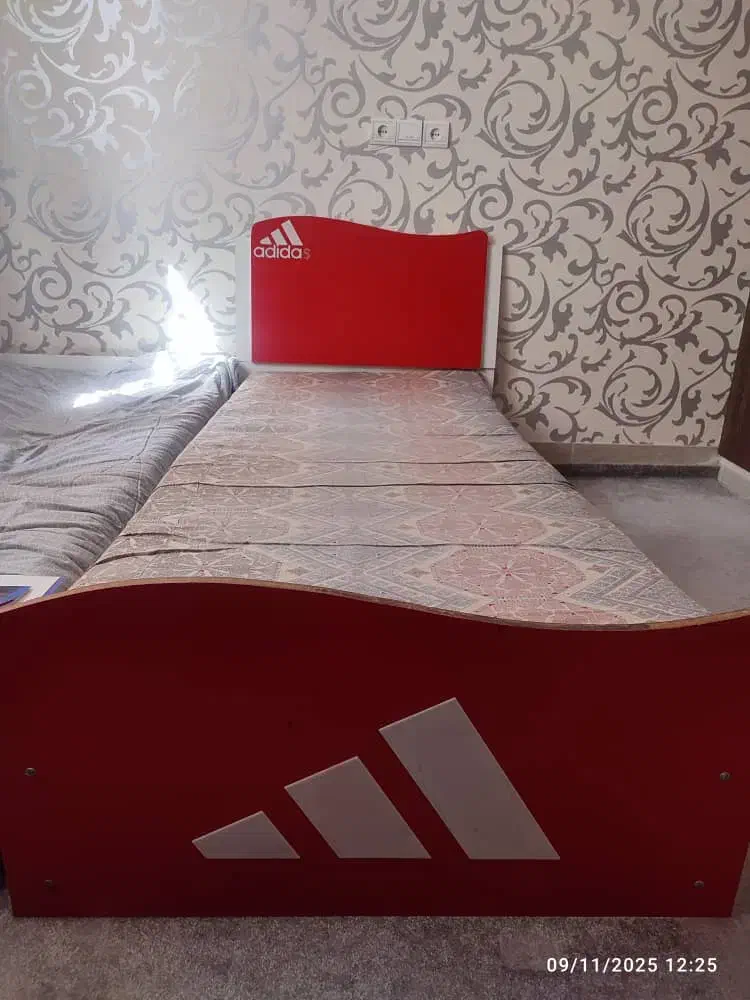 تحت یه نفره|تشک تختخواب|صدرا-فارس, فاز ۲|دیوار