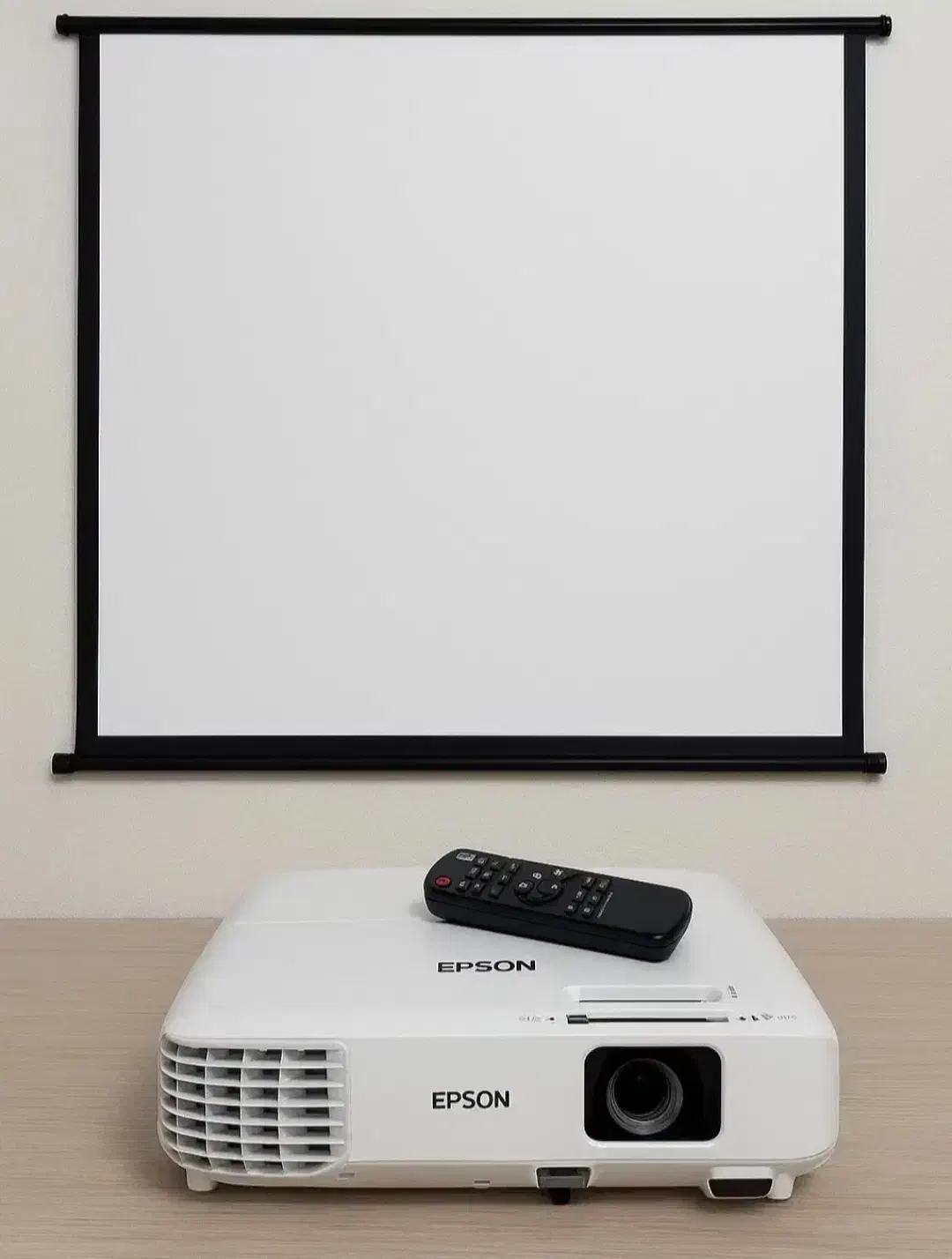 ویدیو پروژکتور/سینما در منزل|تلویزیون و پروژکتور|کرمان, |دیوار