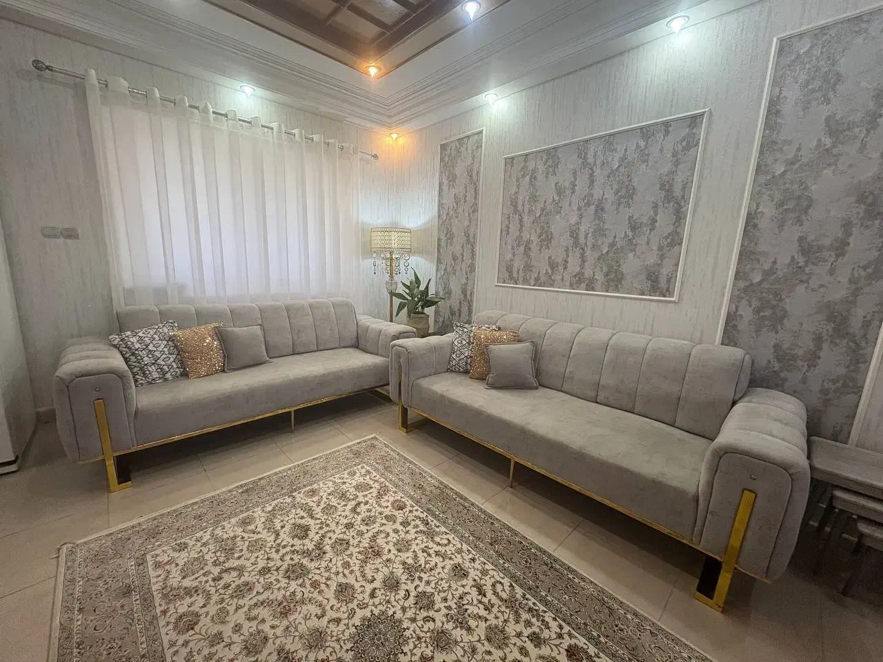 مبل راحتی در حد نو نو|مبلمان خانگی و میز عسلی|رشت, امین الضرب|دیوار