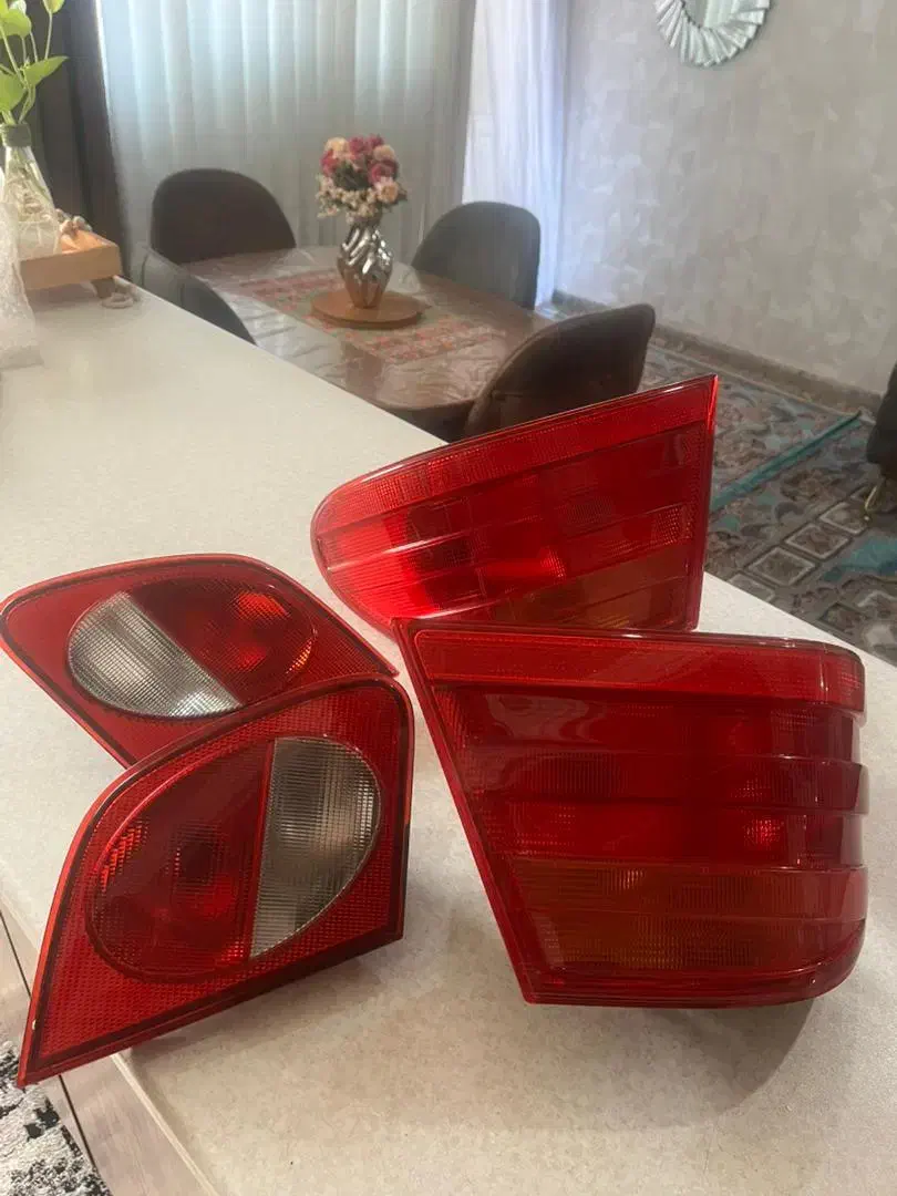 چراغ عقب و خطر بنز فابریک|قطعات یدکی و لوازم جانبی|چهاردانگه (تهران), |دیوار