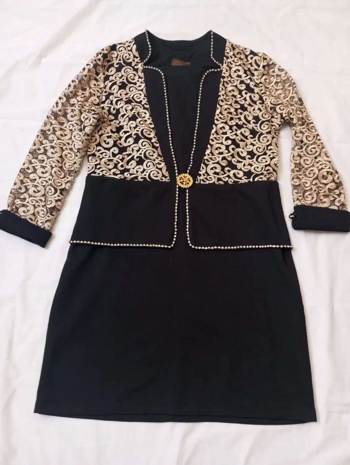 تعدادی لباس مجلسی|لباس|ساوه, |دیوار