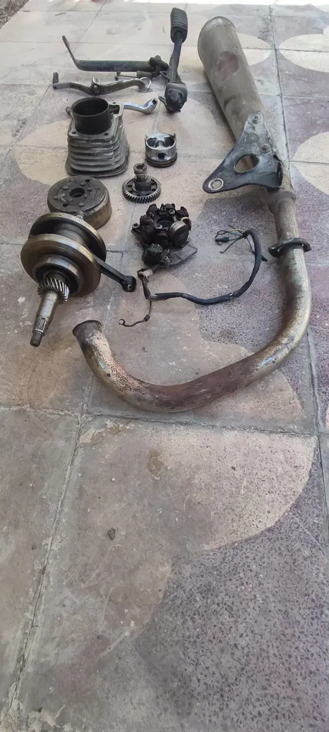 وسایل موتور سیکلت|قطعات یدکی و لوازم جانبی|برازجان, |دیوار