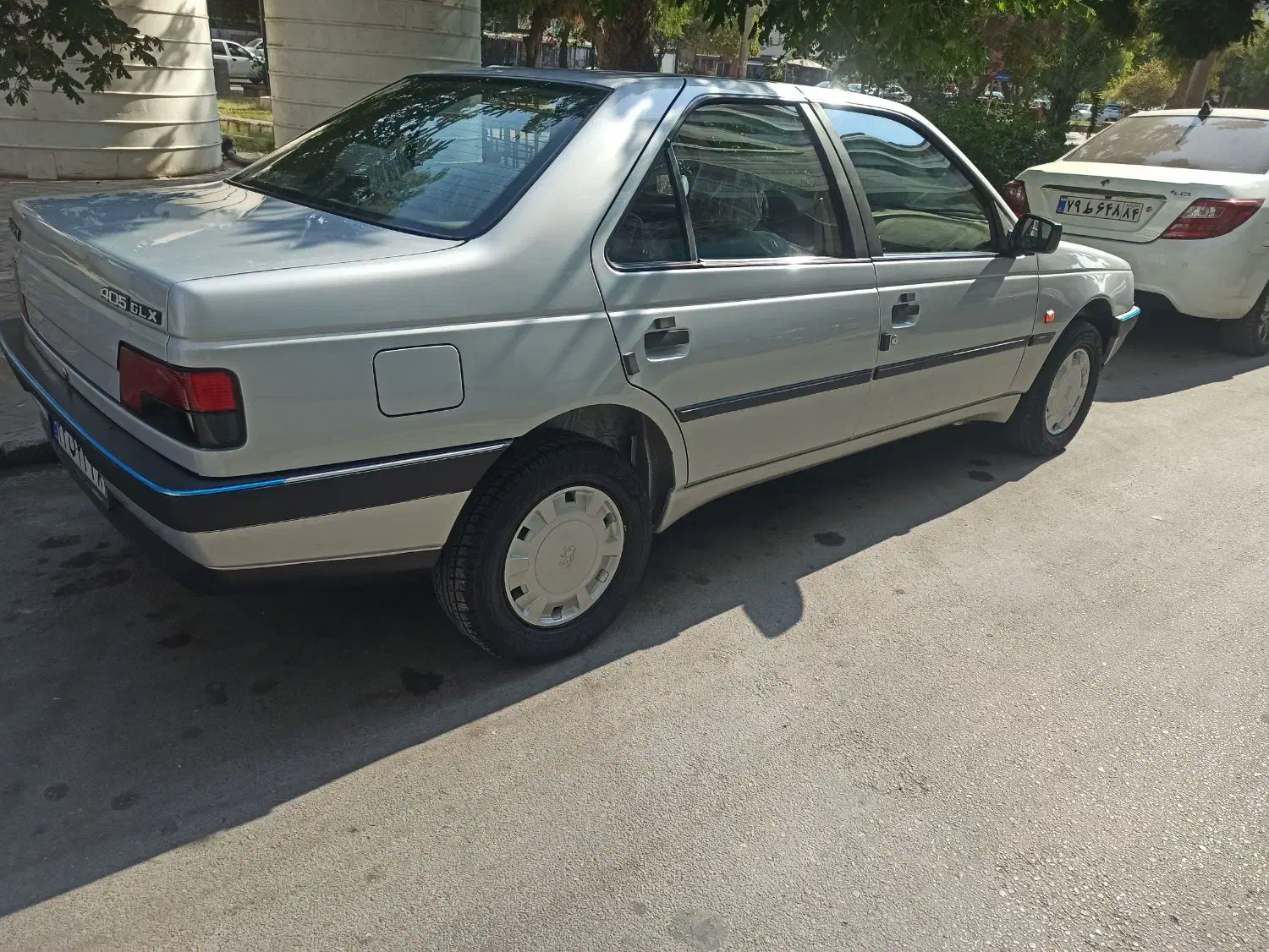 پژو ۴۰۵دوگانه کارخانه درحد بدون نقطه|خودرو سواری و وانت|بندرعباس, |دیوار