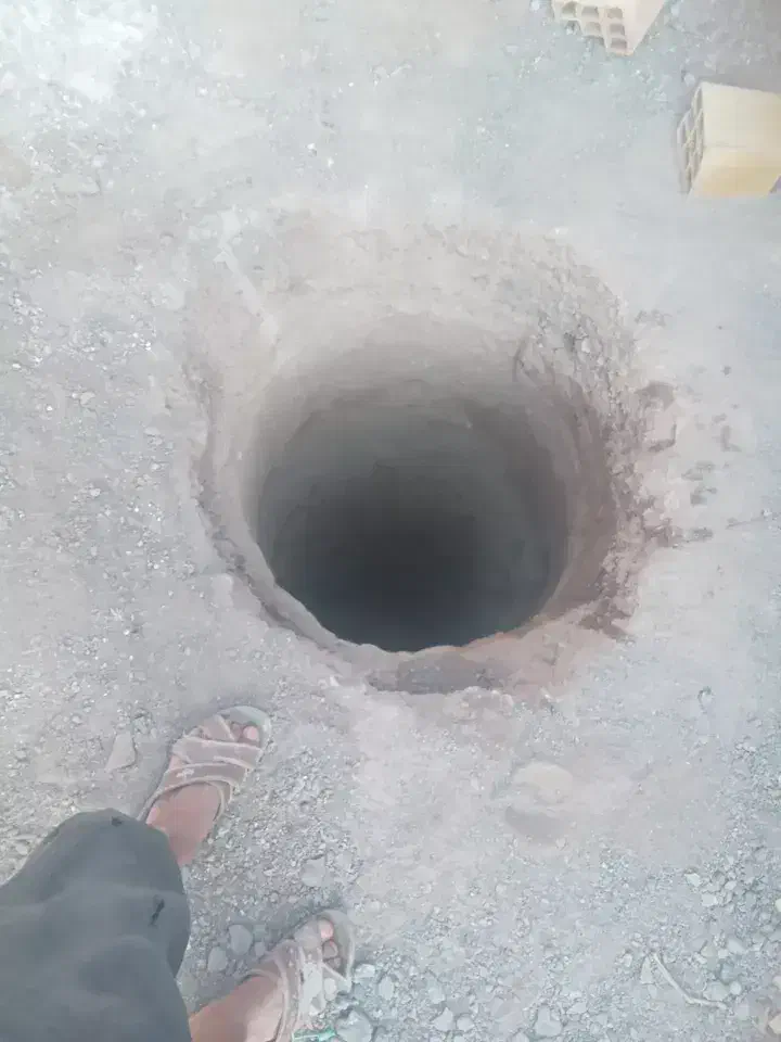 سلام چاه کن هستم با پیکور و تخریب کاری|خدمات پیشه و مهارت|بم, |دیوار